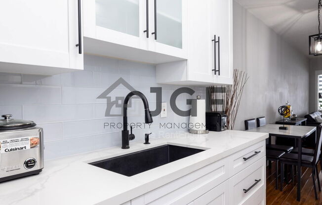 1 bed, 1 bath, 660 sqft, $1,800, Unit 103
