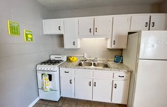 1 bed, 1 bath, $900