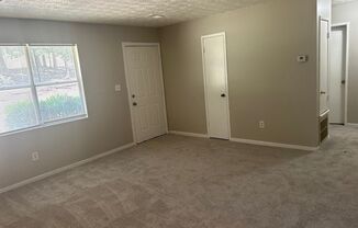 2 beds, 1 bath, $1,025, Unit Unit 1312