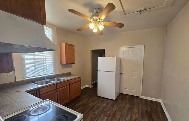 8819-8821 Olive St.