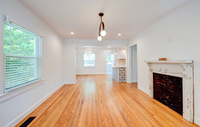 1212 WATAUGA ST