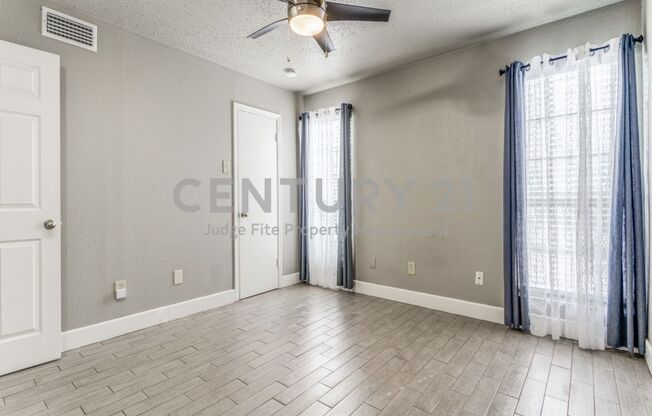 Beautiful 1/1 Condo in Dallas!