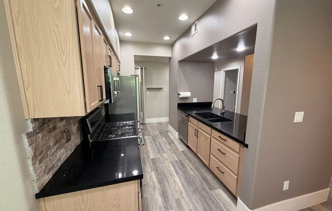 7401 W Arrowhead Clubhouse Dr