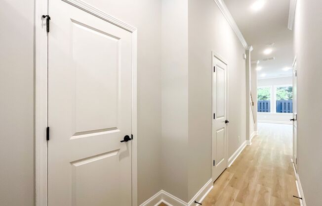 3 beds, 2.5 baths, $2,800