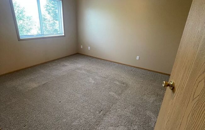 2 beds, 2 baths, 1,050 sqft, $1,410, Unit 1221