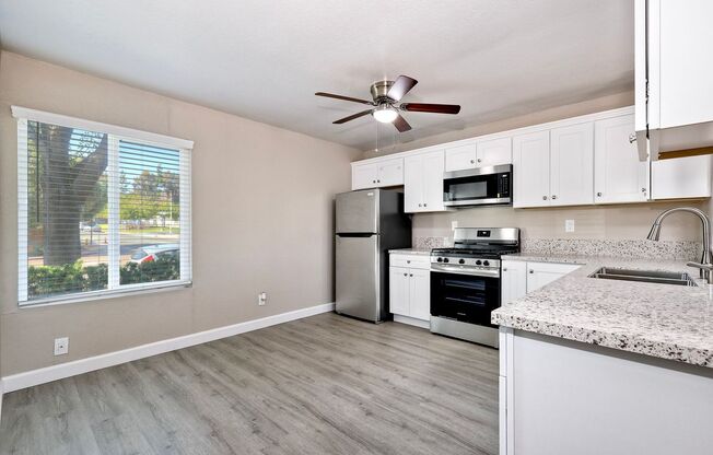 2 beds, 2 baths, $2,495, Unit 43
