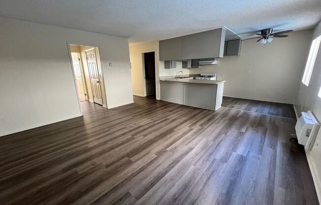 2 beds, 1.5 baths, 754 sqft, $2,395, Unit 114