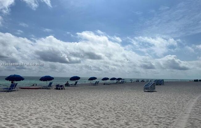 2 beds, 2 baths, $3,550, Unit # 423