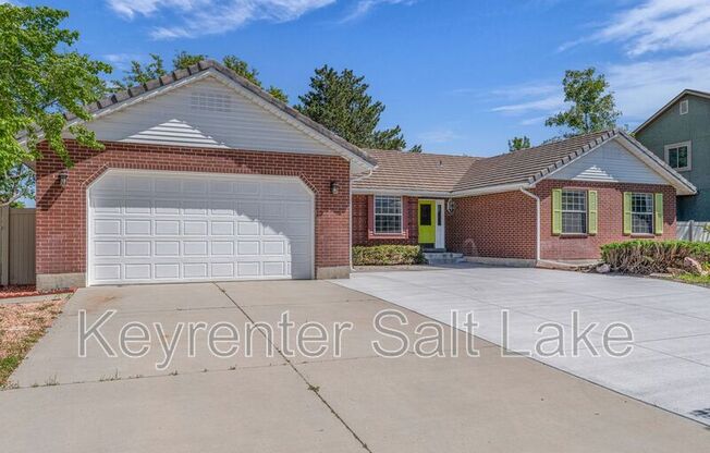 1779 E MICHAEL WAY