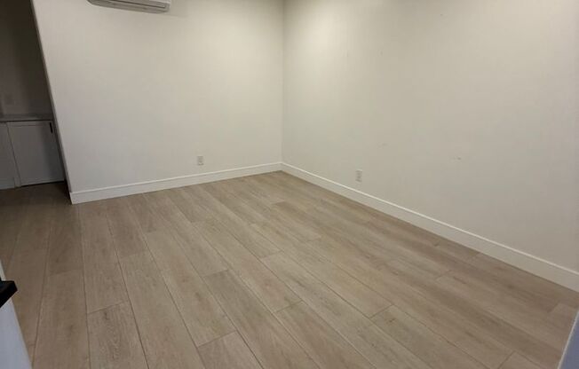 1 bed, 1 bath, 595 sqft, $2,295, Unit 21