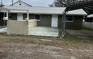 Move-In Ready 1BR/1BA Duplex with Modern Updates in Prime Zephyrhills Location!