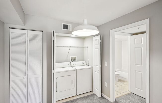 2 beds, 2 baths, 1,001 sqft, $1,450, Unit 0536