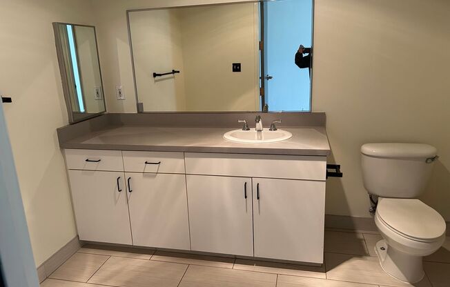 1 bed, 1 bath, 1,033 sqft, $2,936, Unit 1023-306