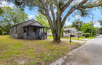 3 beds, 1 bath, $1,600