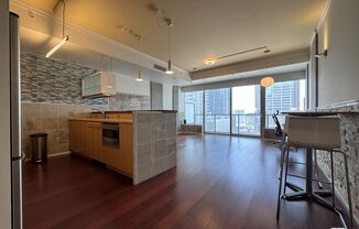 1 bed, 1 bath, 840 sqft, $2,600, Unit 910