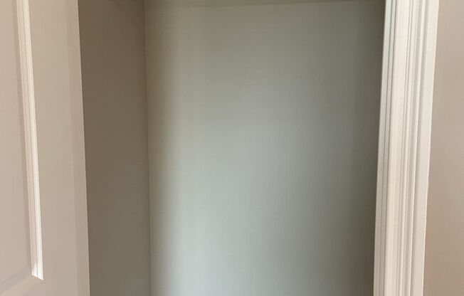 1 bed, 1 bath, 695 sqft, $715, Unit 123