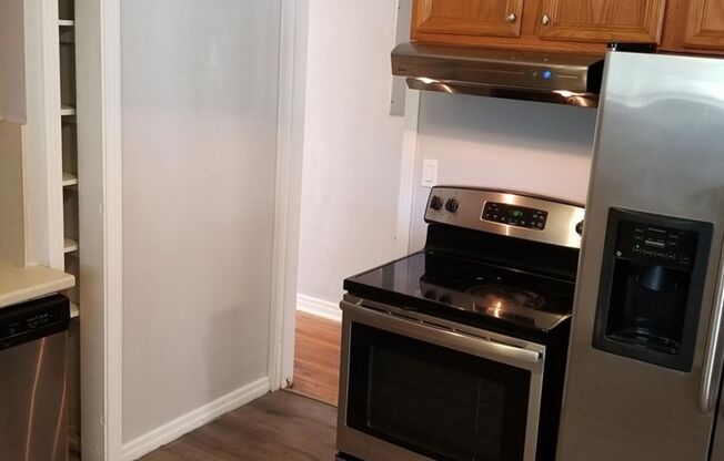 3 beds, 1 bath, $1,495