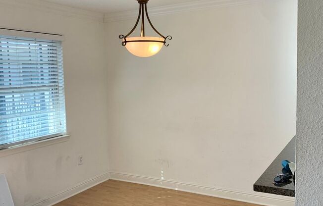 2 beds, 1 bath, $1,000, Unit # 2207