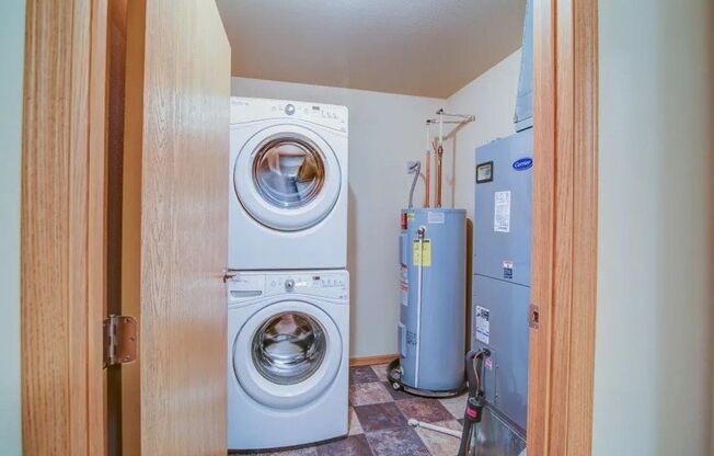 2 beds, 1 bath, 952 sqft, $1,245, Unit 4102-308