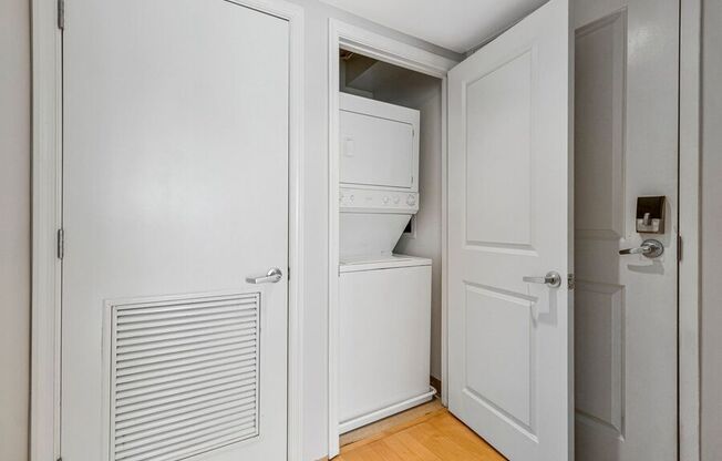 1225 13th St NW