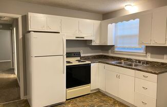 3 beds, 1 bath, $1,195