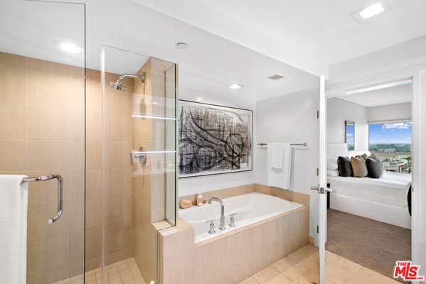 2 beds, 3 baths, 1,735 sqft, $7,500