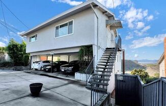 Highland Blvd. 1492-1496