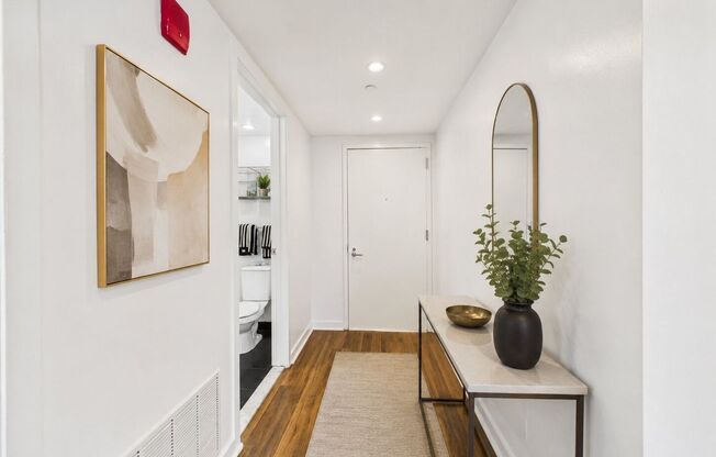 1 bed, 1 bath, 695 sqft, $1,995, Unit 5F