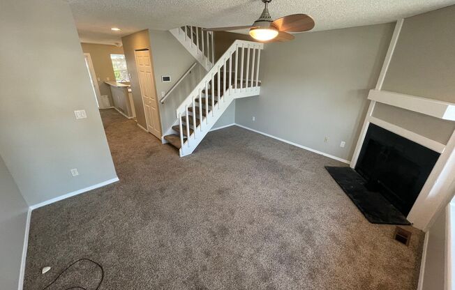 Spacious 2-Bedroom Townhome In Aurora South! Minutes To Buckley Air Force Base, Dining, Shopping, Banking & Parks! Water, Snow & Trash Removal Included. Cherry Creek Schools!