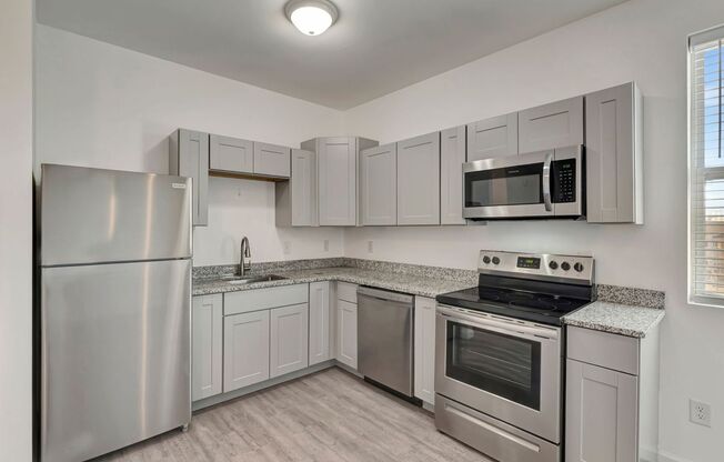 2 beds, 1.5 baths, 850 sqft, $1,249, Unit C5