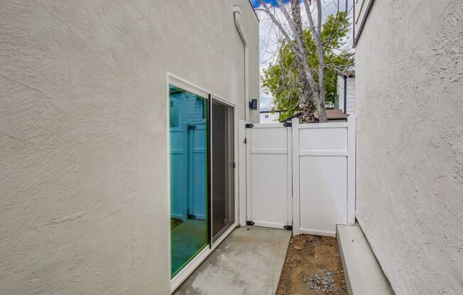 2 beds, 2 baths, 836 sqft, $2,995, Unit 4745-3