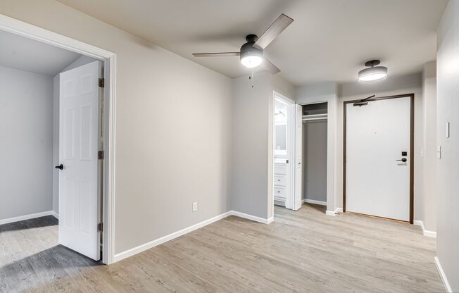 2 beds, 2 baths, 950 sqft, $1,499, Unit 307