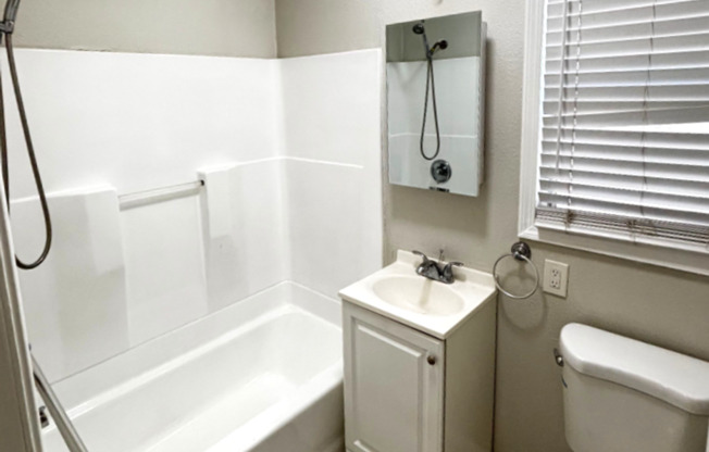 1 bed, 1 bath, $1,995, Unit 7906