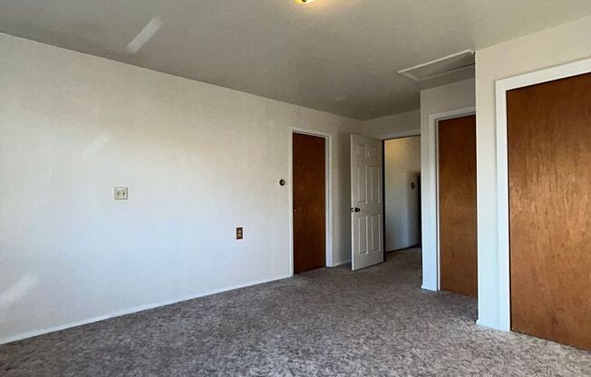 2 beds, 1 bath, $1,500, Unit 1