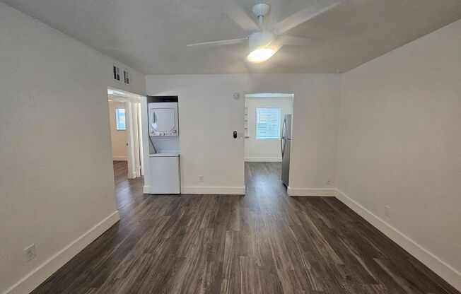 2 beds, 1 bath, 850 sqft, $1,295, Unit 03