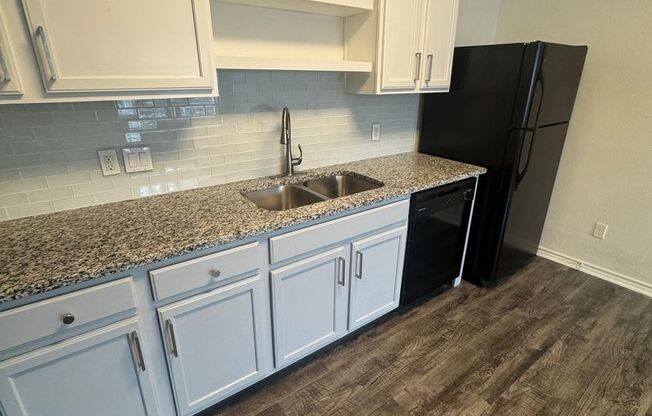 1 bed, 1 bath, 658 sqft, $1,100, Unit 7H-227