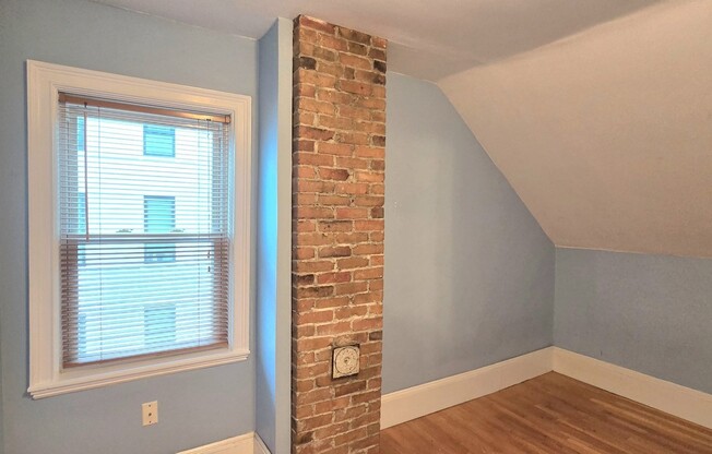 3 beds, 1.5 baths, 1,300 sqft, $3,300, Unit 2
