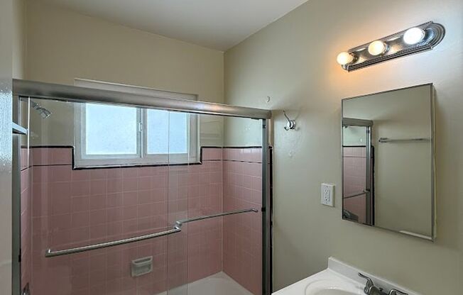 1 bed, 1 bath, 625 sqft, $1,795, Unit 11
