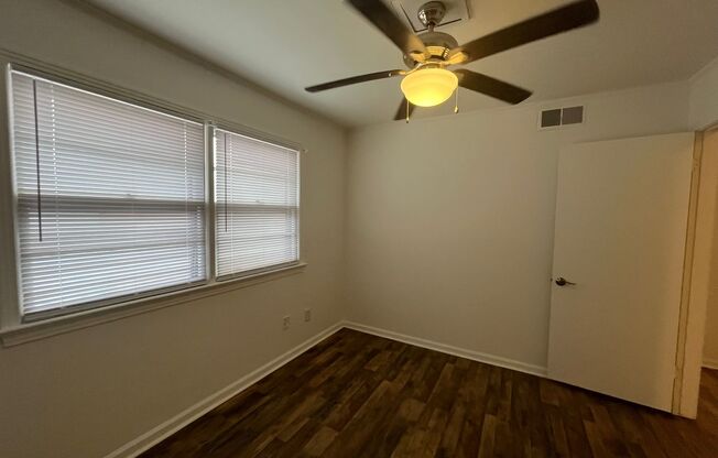 3 beds, 1 bath, $1,495