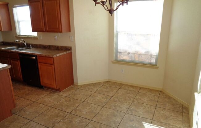 3 beds, 2.5 baths, $1,695