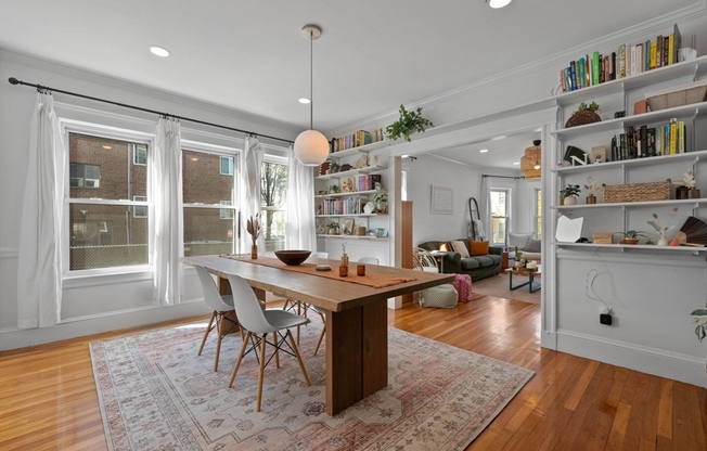 29 MANSFIELD ST