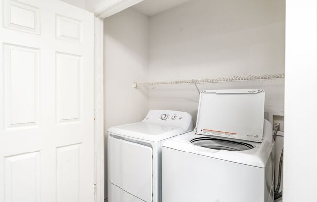 3 beds, 3 baths, 1,172 sqft, $1,700, Unit 1915G-JS