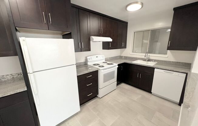 1424 Laurel St. Apts.