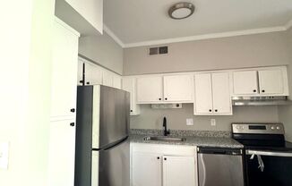 2 beds, 2 baths, $1,450, Unit Unit G