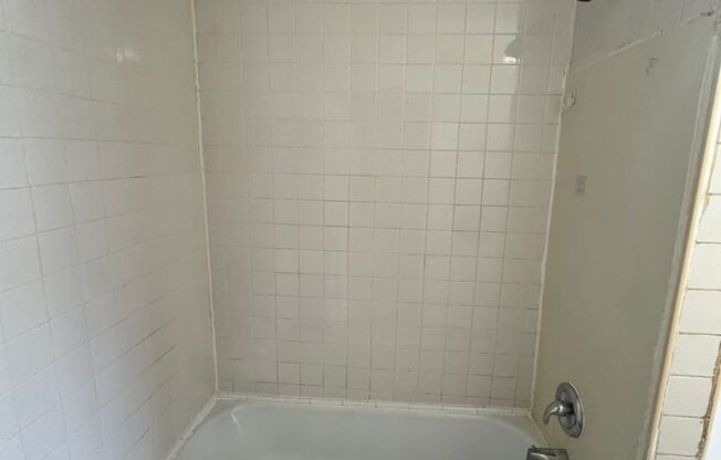 **AVAILABLE NOW** Desirable East Baltimore, Price reduced - Town Home For Rent!