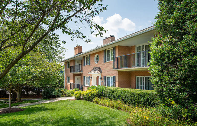 Fairfax Square Apartments 3 at Fairfax Square, Fairfax