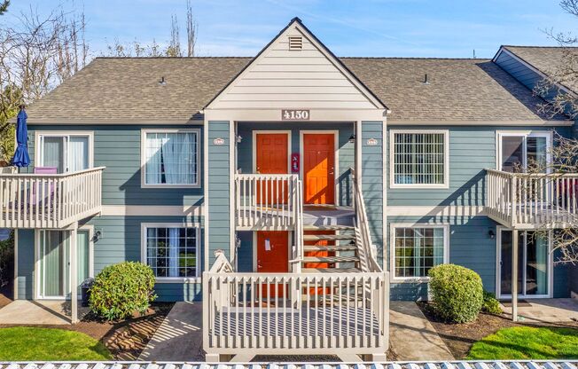 BROOK HOLLOW APARTMENTS