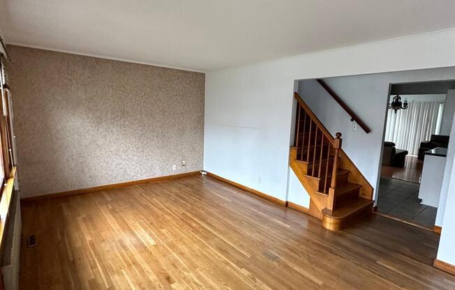 95 DEMOREST AVE