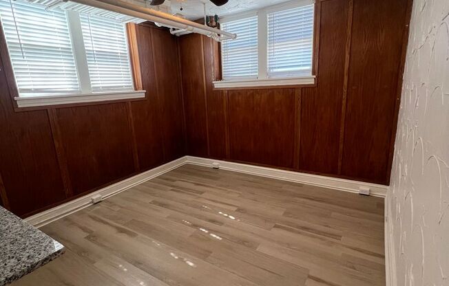 1 bed, 1 bath, 440 sqft, $960, Unit 100
