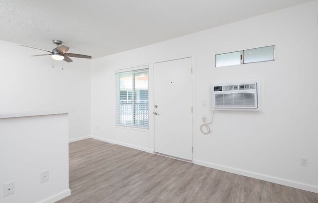 1 bed, 1 bath, $2,095, Unit 20